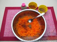 Фото приготовления рецепта: Салат из кальмаров с морковью по-корейски - шаг №8