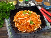 Фото к рецепту: Салат из кальмаров с морковью по-корейски