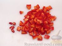Фото приготовления рецепта: Фасоль с ветчиной, в томатном соусе - шаг №5