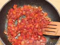 Фото приготовления рецепта: Фасоль с ветчиной, в томатном соусе - шаг №8
