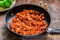 Фото приготовления рецепта: Болгарский перец с начинкой из спагетти с мясным фаршем - шаг №5