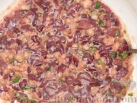 Фото приготовления рецепта: Запечённые рубленые котлеты из куриной печени в томатном соусе - шаг №6