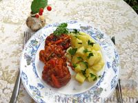 Фото приготовления рецепта: Запечённые рубленые котлеты из куриной печени в томатном соусе - шаг №17