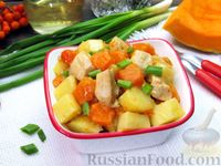 Фото приготовления рецепта: Рагу с курицей, картофелем и тыквой - шаг №13