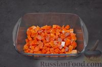 Фото приготовления рецепта: Картофельная запеканка с сёмгой и шпинатом - шаг №8