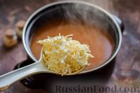 Фото приготовления рецепта: Суп из консервированной горбуши с плавленым сыром - шаг №9