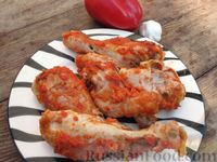 Фото приготовления рецепта: Куриные ножки, запечённые на лаваше, в соусе из кефира и сладкого перца - шаг №11