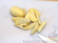 Фото приготовления рецепта: Картофель, запечённый с курицей и яблоками (в рукаве) - шаг №2