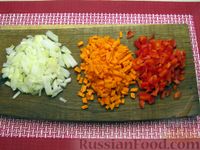 Фото приготовления рецепта: Чечевичный суп с овощами и мясными фрикадельками - шаг №2