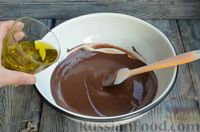 Фото приготовления рецепта: Опавший шоколадный пирог с миндальной мукой, на оливковом масле - шаг №6