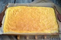 Фото приготовления рецепта: Сырный рулет с мясным фаршем (в духовке) - шаг №9