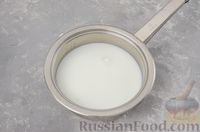 Фото приготовления рецепта: Воздушная манная запеканка на молоке - шаг №2