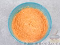Фото приготовления рецепта: Морковный манник на кефире, с рисовой мукой - шаг №9
