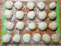 Фото приготовления рецепта: Творожные пончики - шаг №4