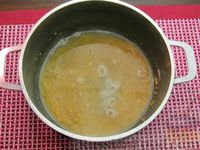 Фото приготовления рецепта: Булгур со сливочно-грибным соусом - шаг №3