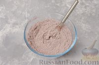 Фото приготовления рецепта: Шоколадные пирожные "Вупи пай" с сырно-сметанным кремом - шаг №3
