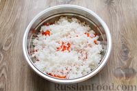 Фото приготовления рецепта: Рисовая запеканка с морковью - шаг №4