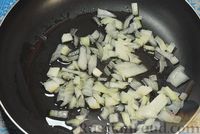 Фото приготовления рецепта: Солянка с копчёностями и куриными фрикадельками - шаг №8