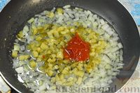 Фото приготовления рецепта: Солянка с копчёностями и куриными фрикадельками - шаг №9