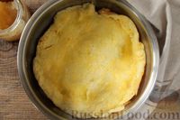 Фото приготовления рецепта: Творожный омлет с начинкой из варенья (в духовке) - шаг №9