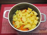 Фото приготовления рецепта: Картофельный суп-пюре с сыром, курицей и свежими помидорами - шаг №6