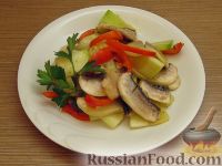 Фото к рецепту: Маринованный салат из овощей и шампиньонов