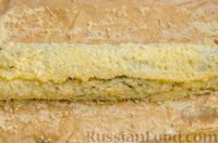 Фото приготовления рецепта: Рисовый рулет с шампиньонами, стручковой фасолью и сыром - шаг №21