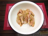 Фото приготовления рецепта: Цыплёнок табака (тапака) с лаймом - шаг №7