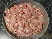 Фото приготовления рецепта: Запеканка с картофелем, тыквой и фаршем из куриных потрошков - шаг №2