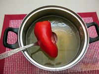 Фото приготовления рецепта: Гречневый суп с курицей и болгарским перцем - шаг №3