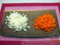Фото приготовления рецепта: Булгур с мясным фаршем, томатной пастой и барбарисом (на сковороде) - шаг №2
