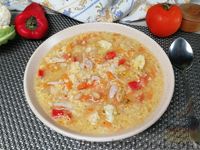 Фото к рецепту: Фасолевый суп с пшеном и цветной капустой на курином бульоне