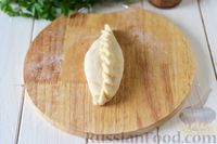 Фото приготовления рецепта: Пирожки из бездрожжевого заварного теста на кефире, с капустой (в духовке) - шаг №12