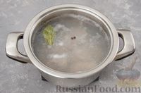 Фото приготовления рецепта: Куриный суп с гречневой крупой и овощами - шаг №2