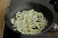 Фото приготовления рецепта: Картошка, тушенная со свининой и фасолью - шаг №3