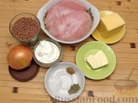 Фото приготовления рецепта: Гречка с куриным филе и сыром, в духовке - шаг №1