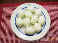 Фото приготовления рецепта: Фаршированные яйца с гречнево-грибной начинкой - шаг №9