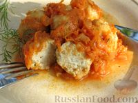 Фото приготовления рецепта: Рыбные тефтельки в томатном соусе - шаг №22