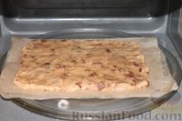 Фото приготовления рецепта: Быстрое печенье с шоколадной крошкой (в микроволновке) - шаг №9