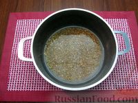 Фото приготовления рецепта: Бездрожжевая ржаная ватрушка с творогом и вишней - шаг №4