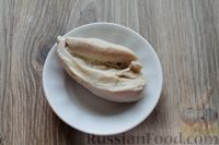Фото приготовления рецепта: Омлет с курицей и сыром в лаваше (в микроволновке) - шаг №2