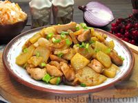 Фото к рецепту: Жареная картошка с курицей и салом