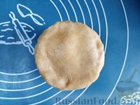 Фото приготовления рецепта: Закрытые песочные мини-пироги с грибами и фасолью - шаг №14