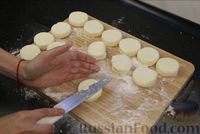 Фото приготовления рецепта: Творожные сырники по ГОСТу - шаг №8