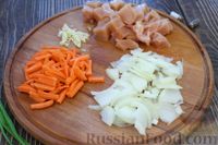 Фото приготовления рецепта: Рагу с курицей, картошкой, тыквой и цветной капустой - шаг №2