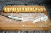Фото приготовления рецепта: Песочное печенье с яблочной начинкой - шаг №10