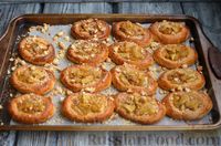 Фото приготовления рецепта: Песочное печенье с яблочной начинкой - шаг №17