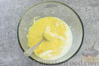 Фото приготовления рецепта: Пирог-запеканка из лаваша с куриным фаршем и сыром (на сковороде) - шаг №6