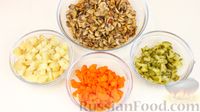 Фото приготовления рецепта: Салат с грибами (как оливье) - шаг №3