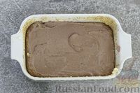 Фото приготовления рецепта: Творожная шоколадно-ванильная запеканка - шаг №9